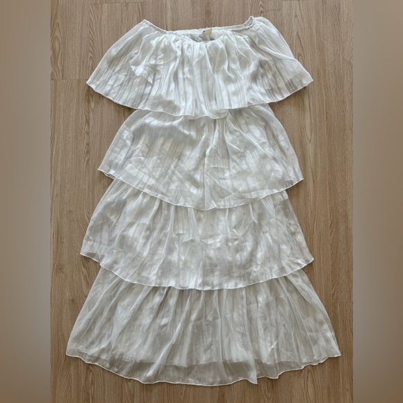 Petal & pup striped tiered midi dress nwot - Picture 5 of 5